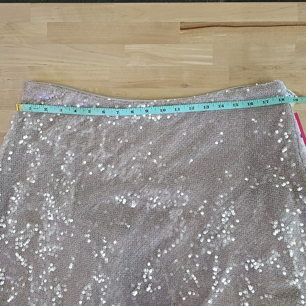 Vince Camuto Size XL Gold Sequined Skirt