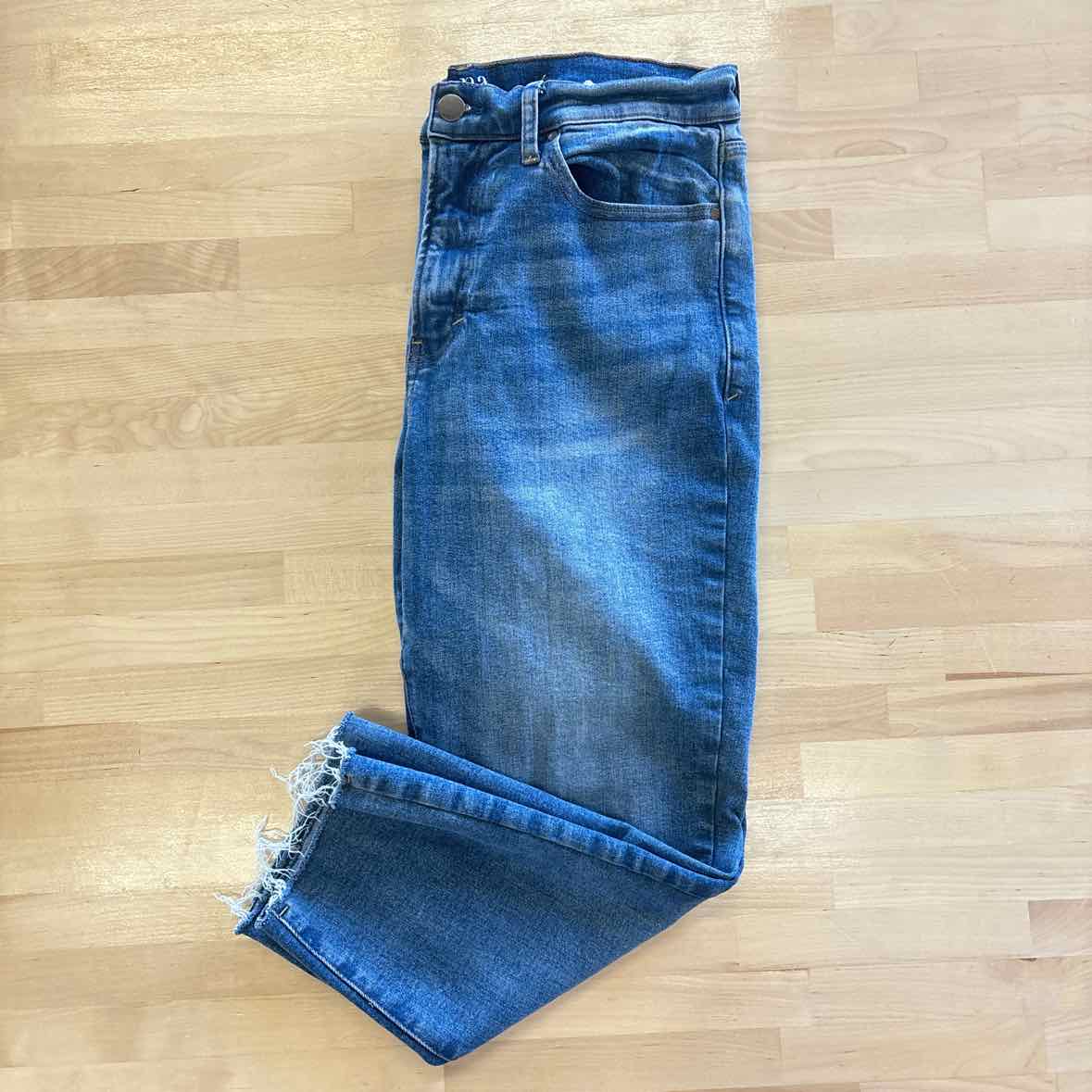 a.n.a Size 12P Blue Jeans