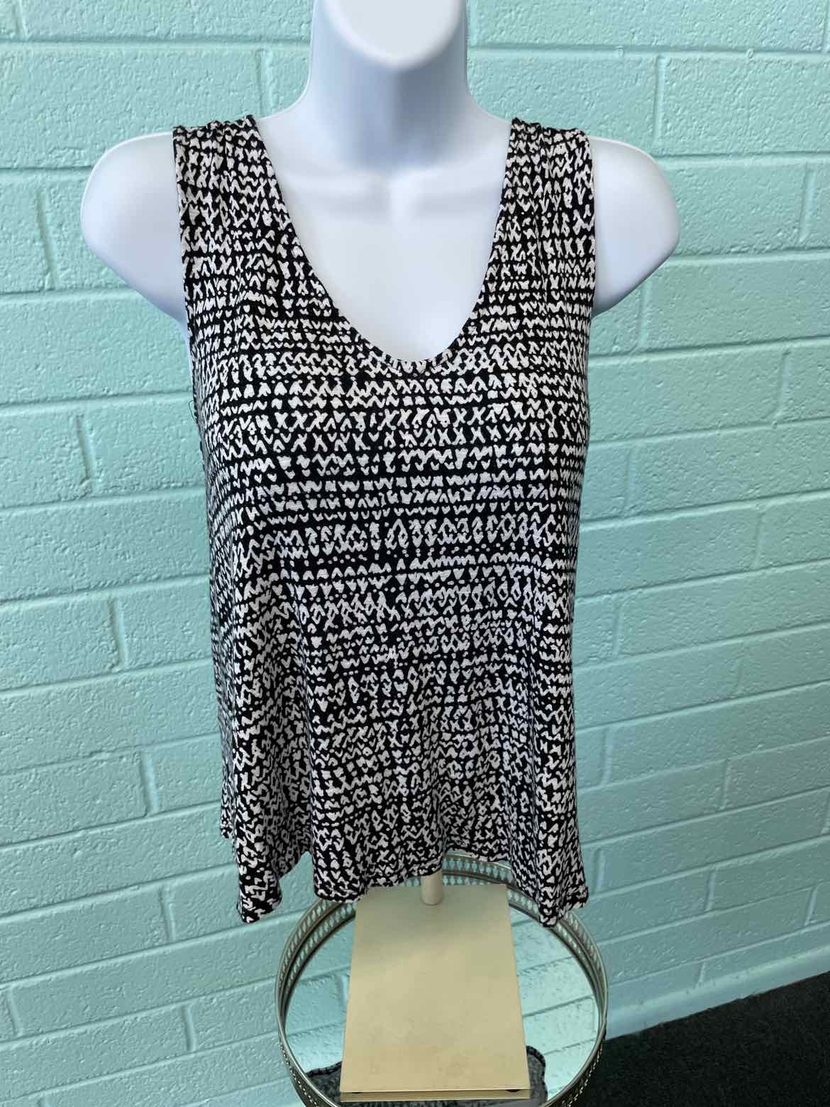 Ella Moss Size S BLACK & WHITE Tank