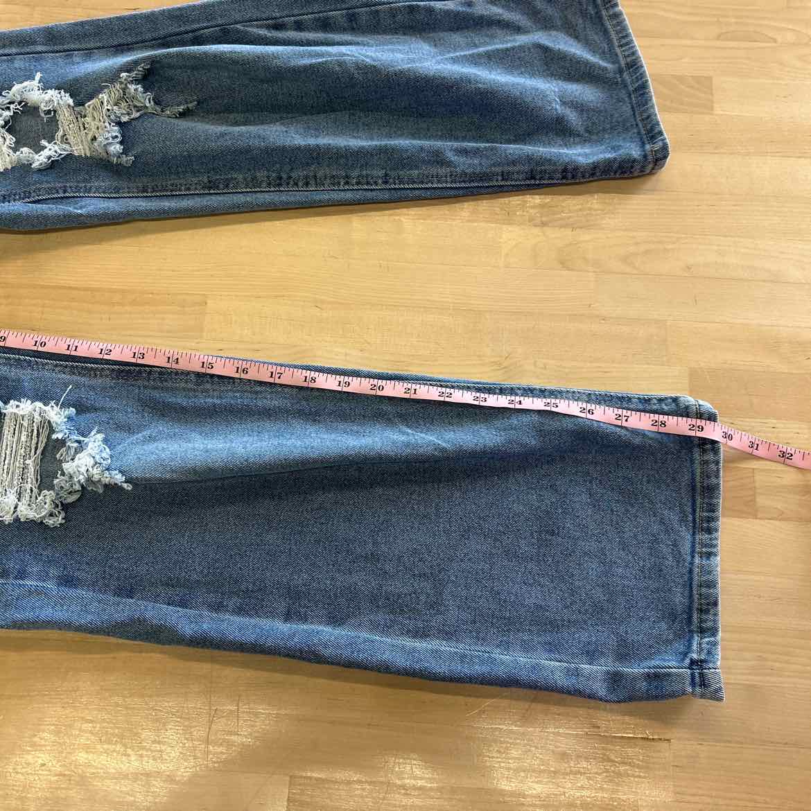Madden Girl Juniors' Super High Rise Distressed 90s Wide Leg Jeans - Medium Wash