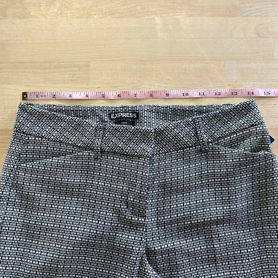 Express Size 0 Black/White Preloved Pants
