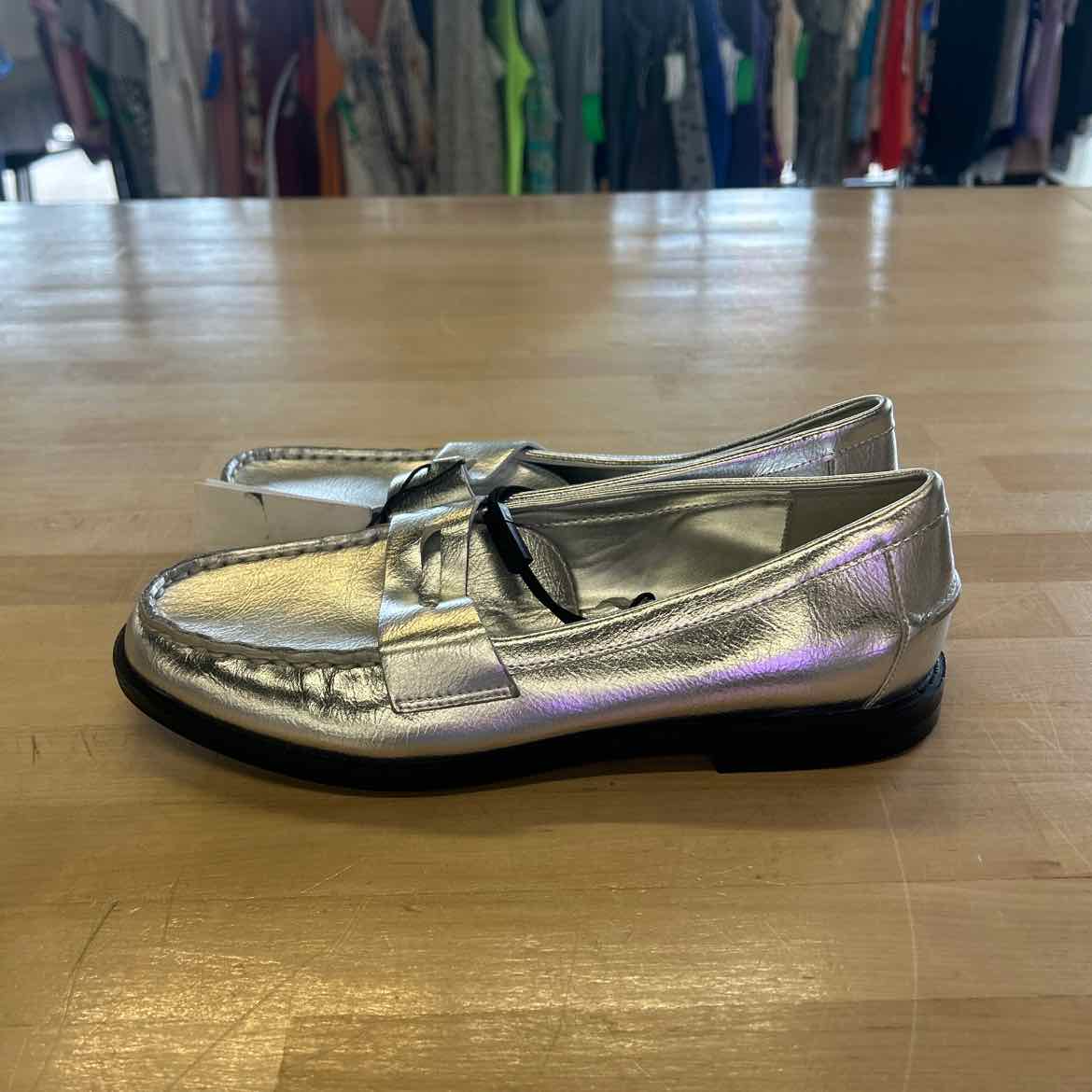 zara Size 7.5 Silver metallic New Loafers