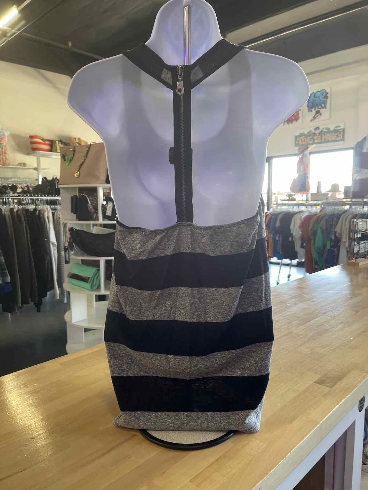 XXI Size M Black Gray Preloved Tank