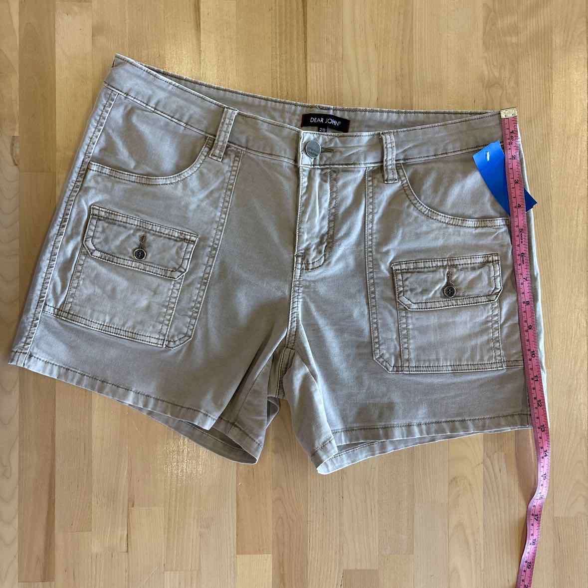 dear john Size 28 Tan Shorts