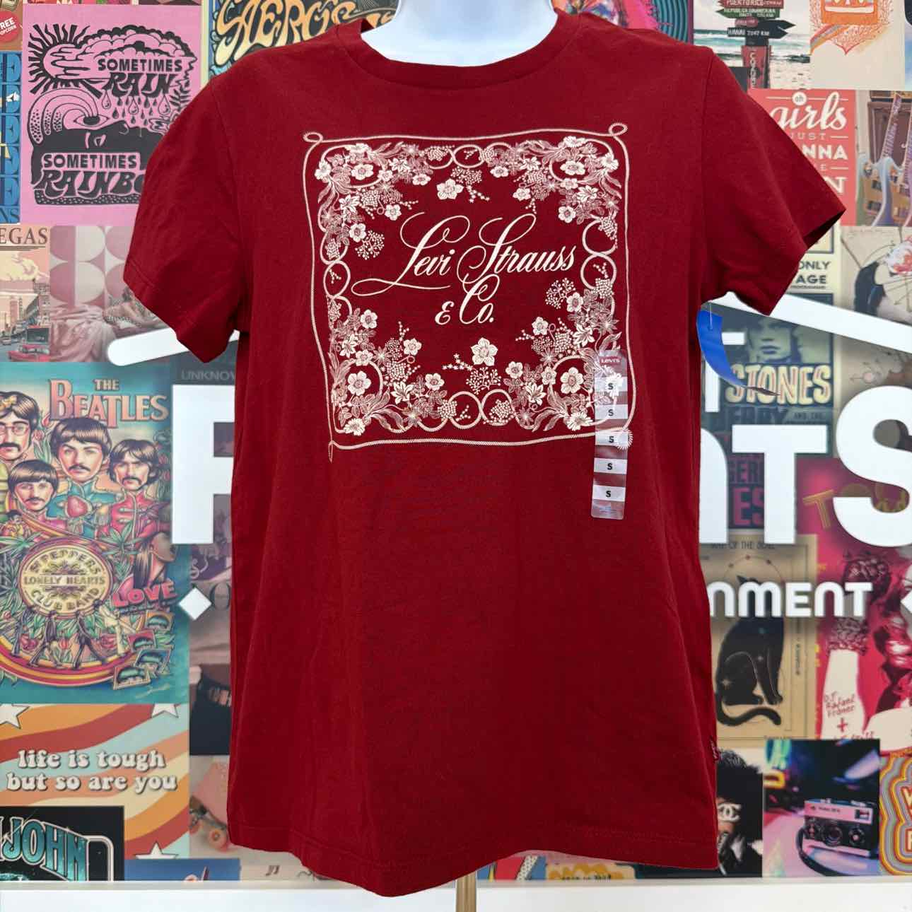 Levi's Size S Perfect Graphic Logo Cotton T-shir