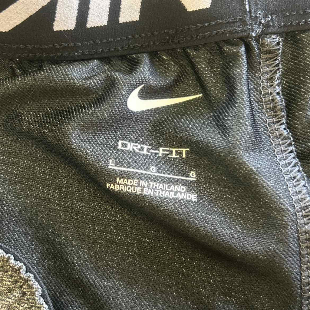 Nike Size L Gray Preloved Athletic Shorts