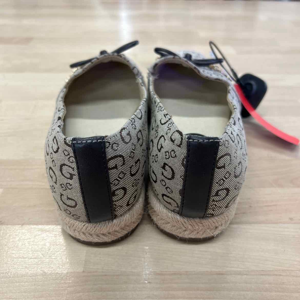 Guess Size 6.5 Brown Used Flats