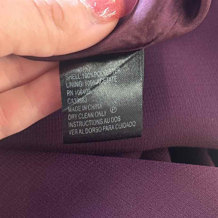 Tahari Size 4 Purple Preloved Dress