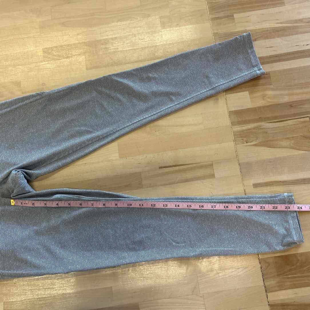 Danskin Size S BLACK & WHITE Preloved Athletic Pants