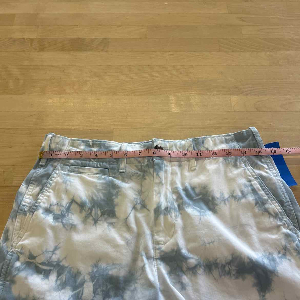 Gap Women Size 6 Blue White Preloved Shorts