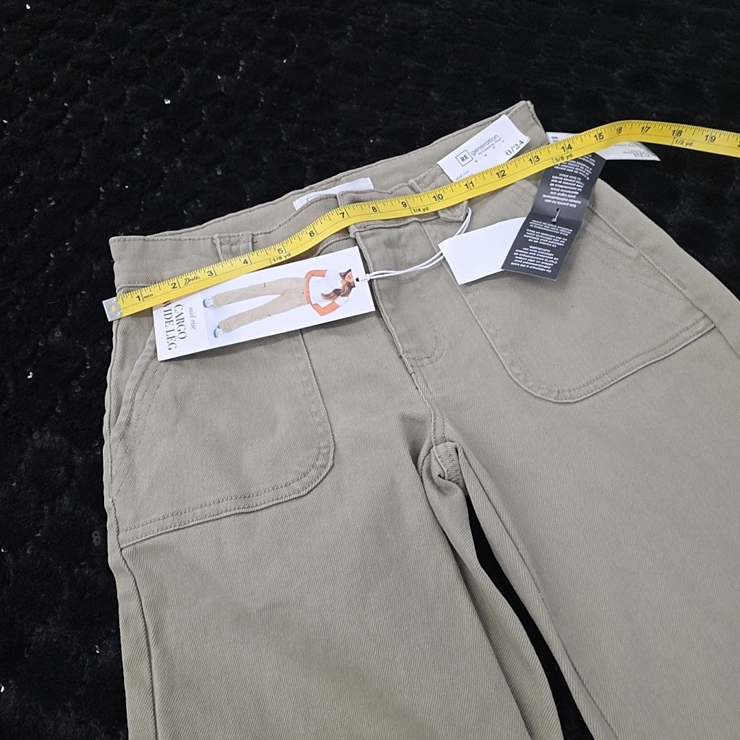 Celebrity pink Size 0 Green Pants