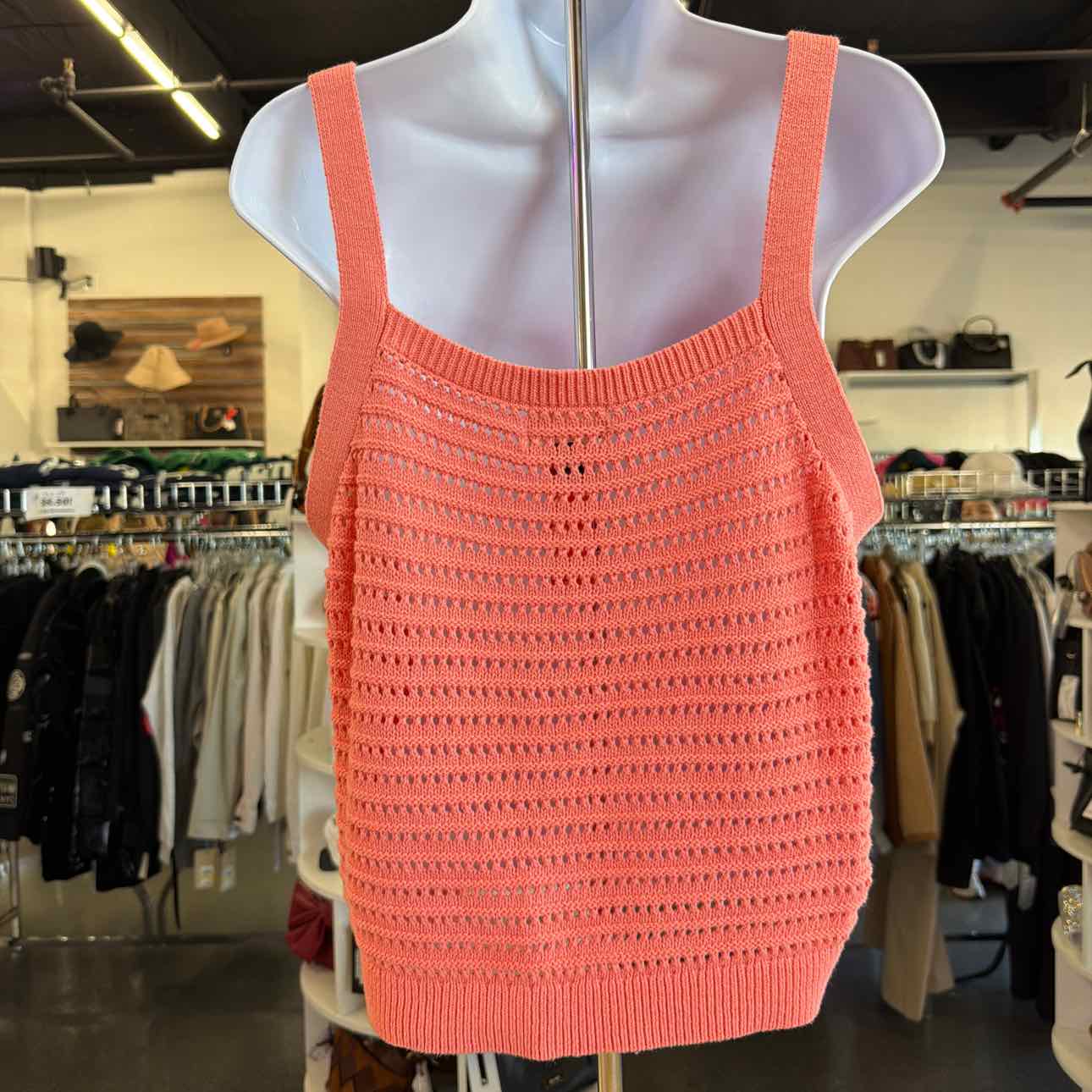 Universal Thread Size XL Peach Preloved Tank