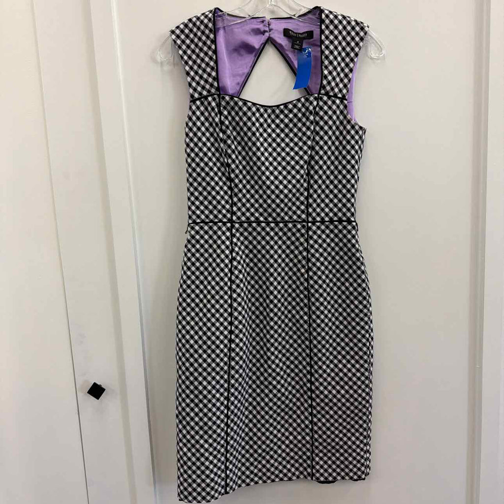 White House Black Market Size 4 Black White Preloved Dress
