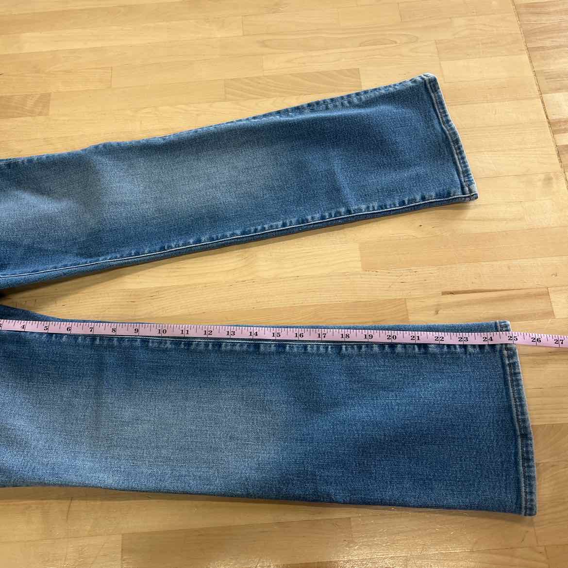 Madewell Size 26 Blue Denim Preloved Jeans