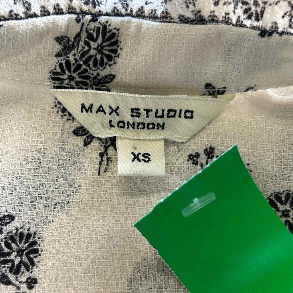 Max Studio Size XS White Preloved Blouse LS