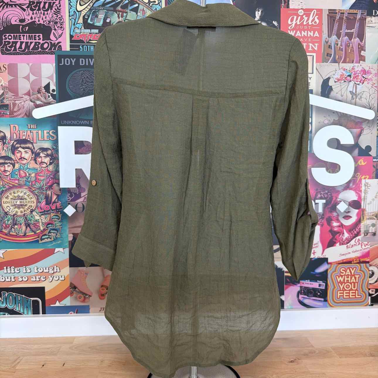 BCX Size XS Tie-Hem Gauzy Shirt