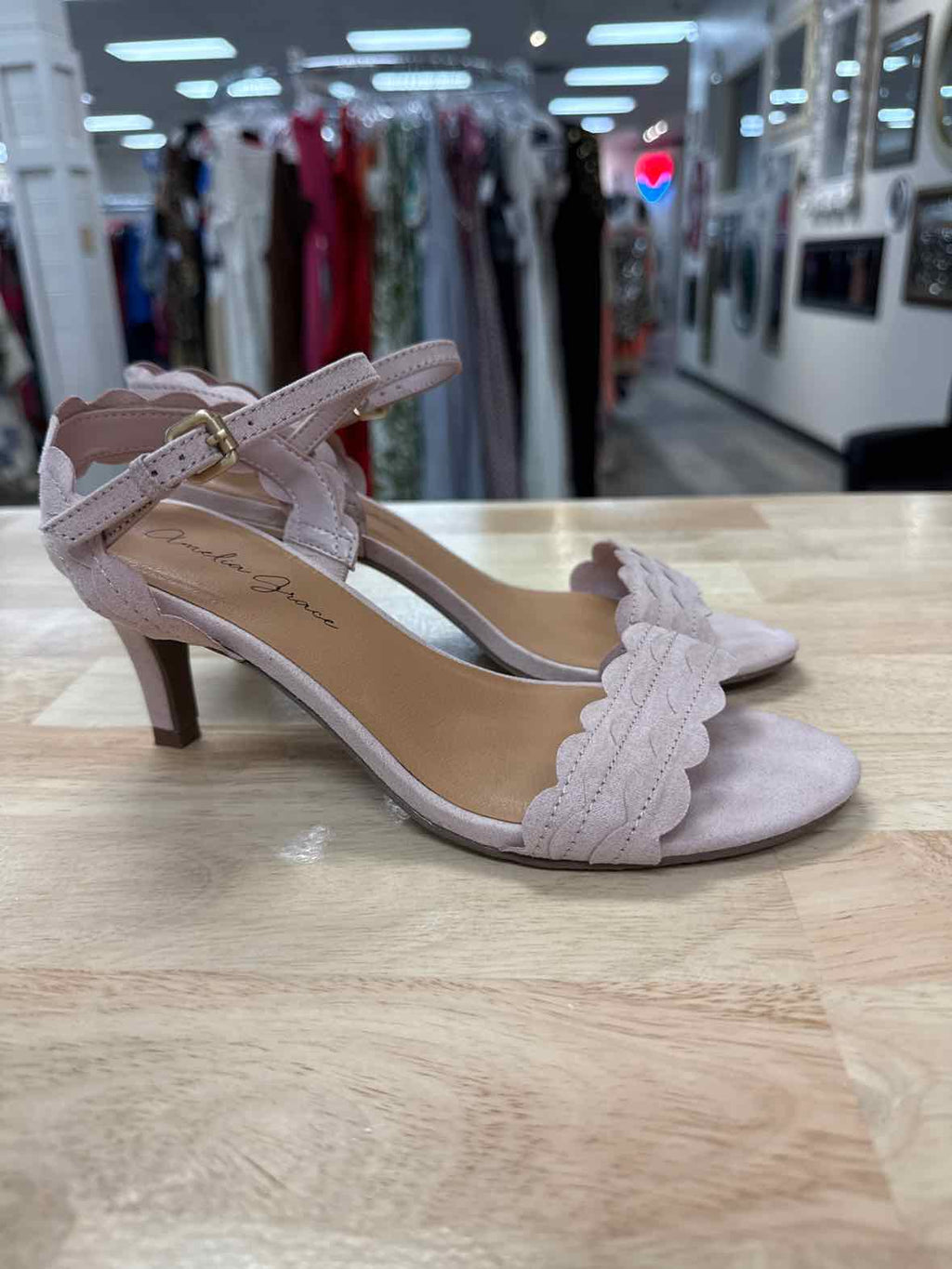 Amelia Grace Size 7 Blush Preloved Heels