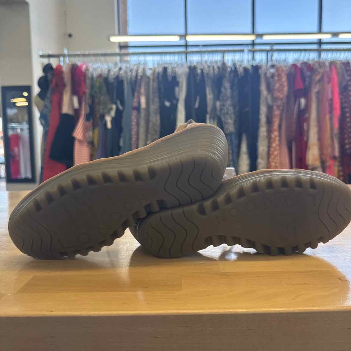 Fly London Shoe Size 41 Tan Wedges