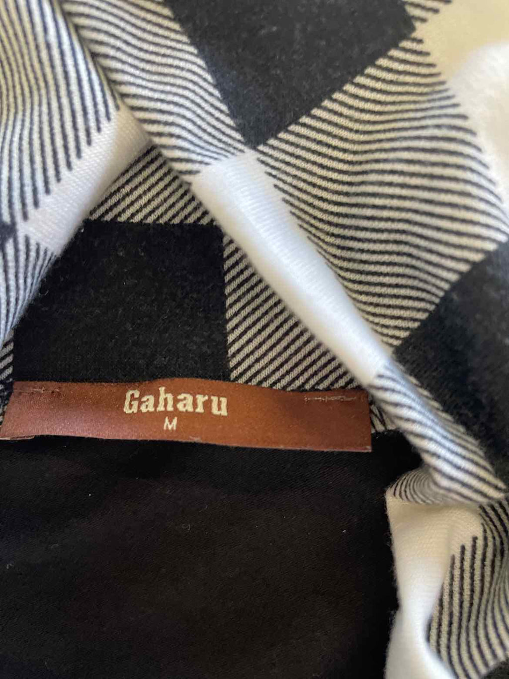 Size M Black Turtleneck