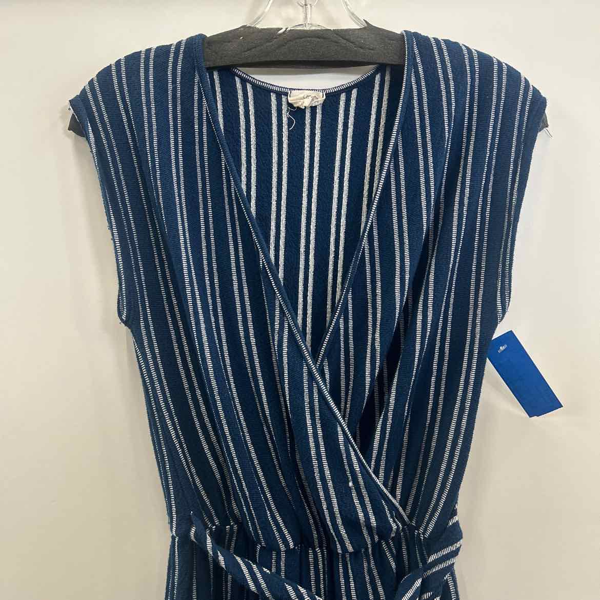 Caution to the wind Size S Navy/White Preloved Jumper