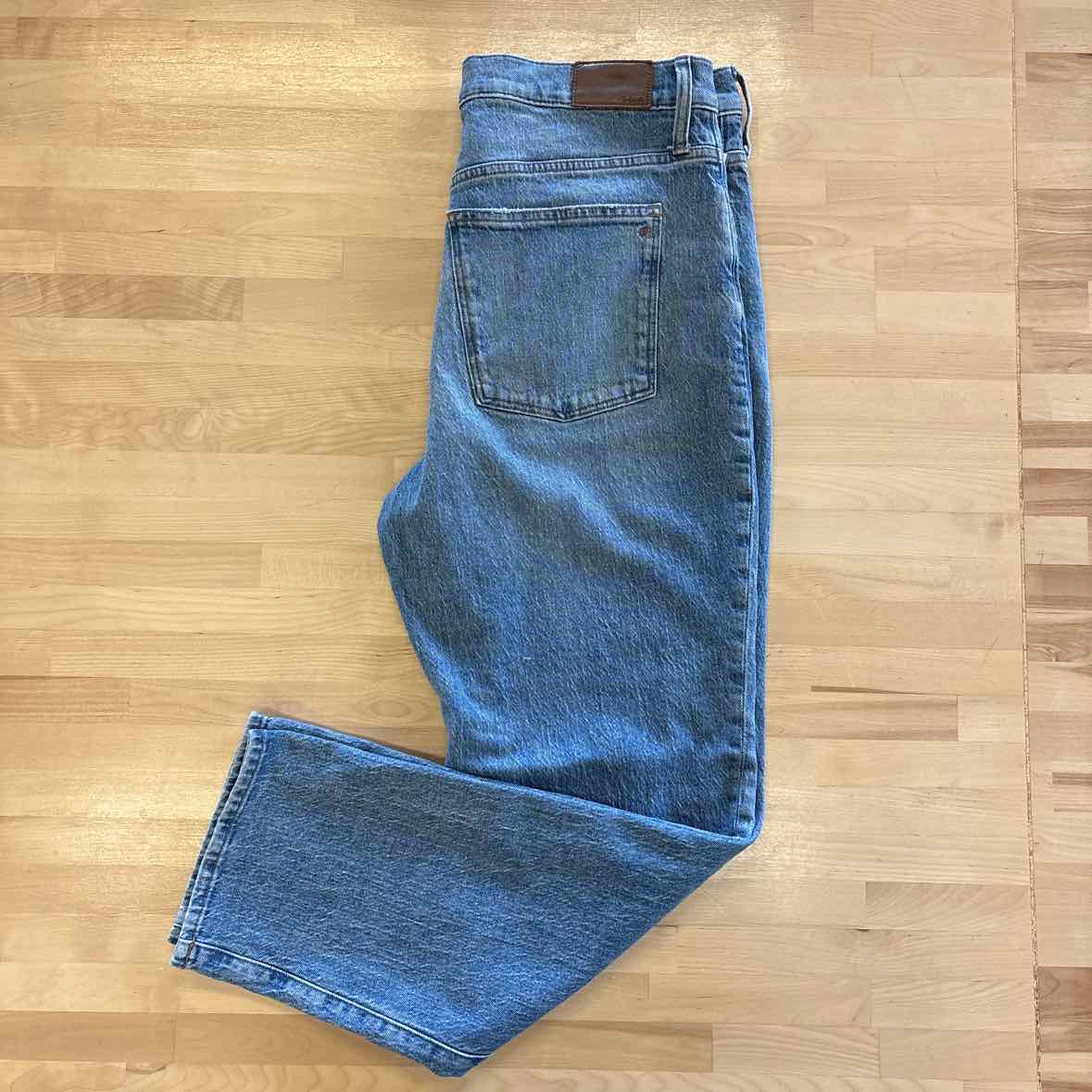 Madewell Size 12/31 Medium BlueWash Relaxed fit Jeans