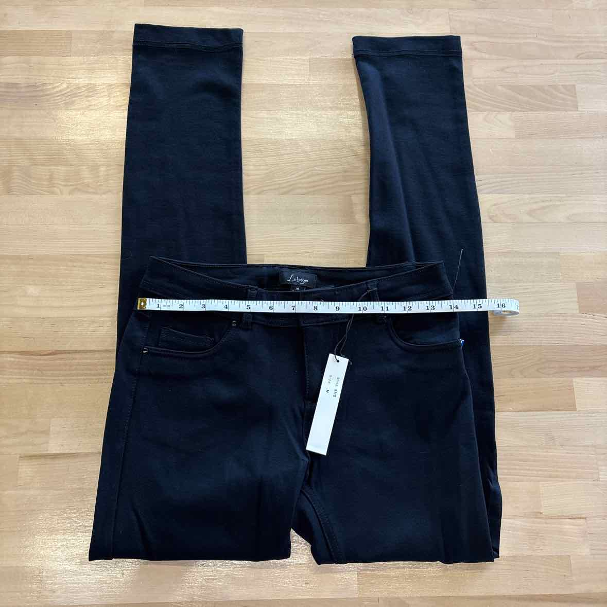 Labijou Size M Black Pants