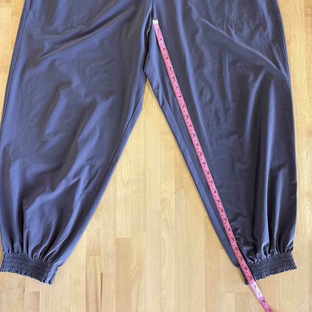 Athleta Size 16 Gray Athletic Pants