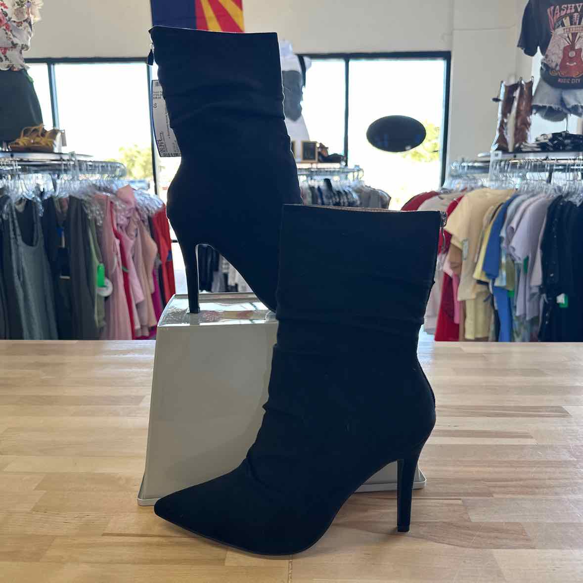 Journee Collection Shoe Size 10 Black Faux Leather Boots