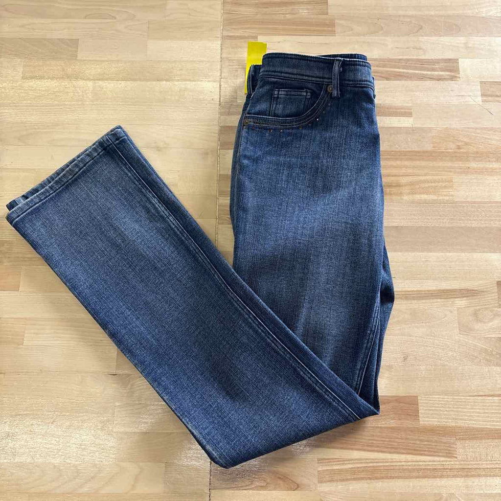 a la Carte Size 4 Blue Jeans