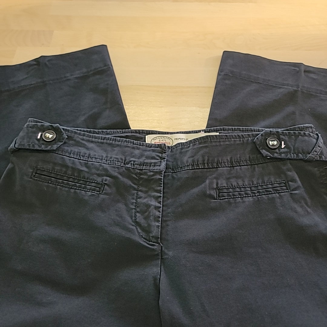 Sitwell Size 6 Black Used Capris