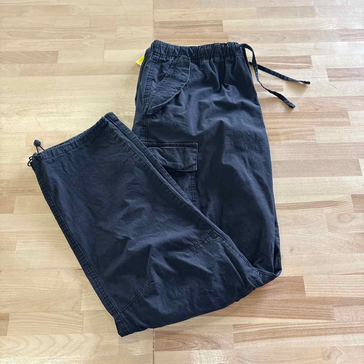 H&M Size L Black MENS Pants