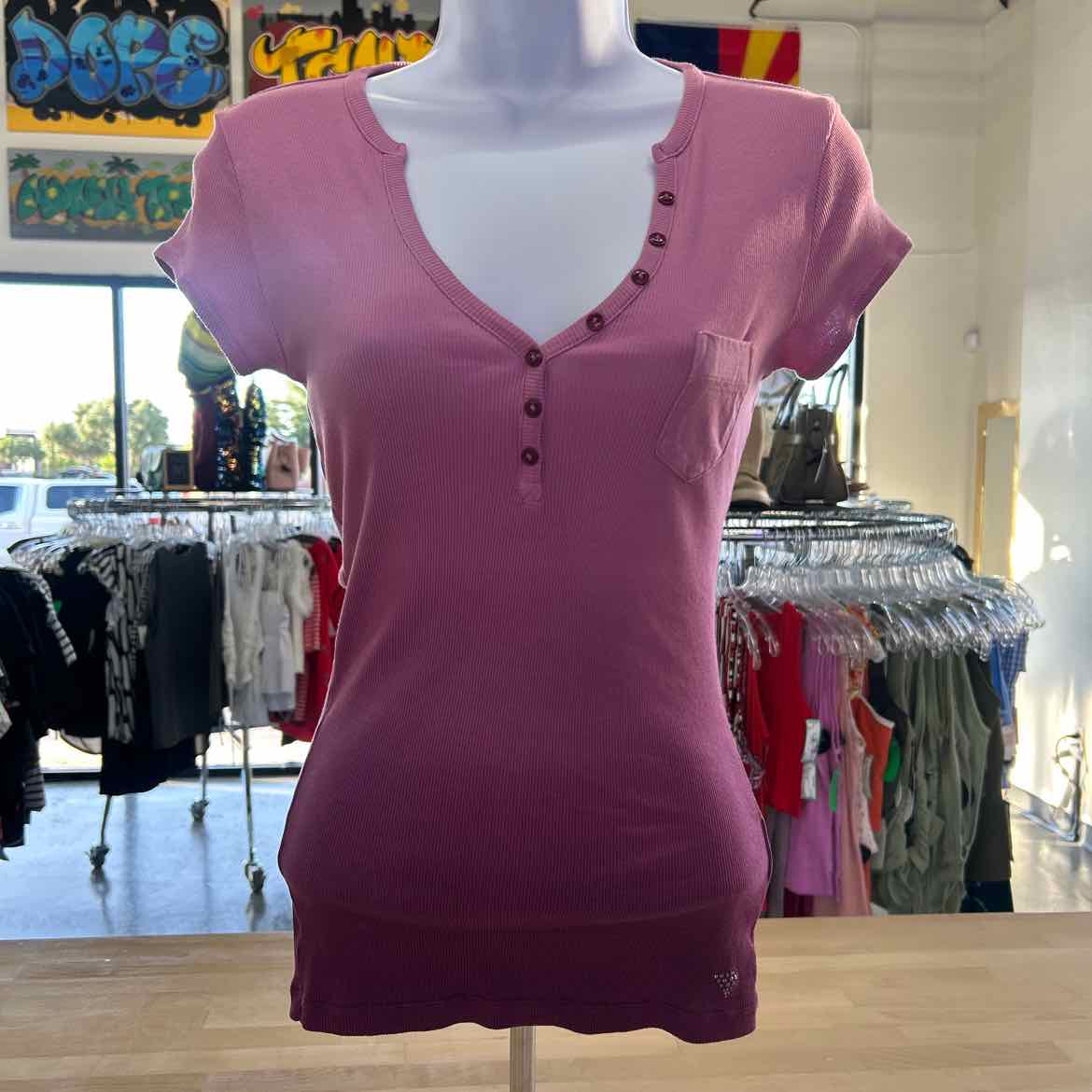 Guess Size XS Pink Purple Cotton Preloved T-Shirt SS