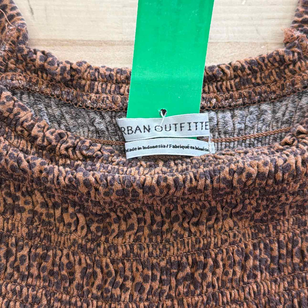 Urban Outfitter Size M Orange Preloved Blouse LS
