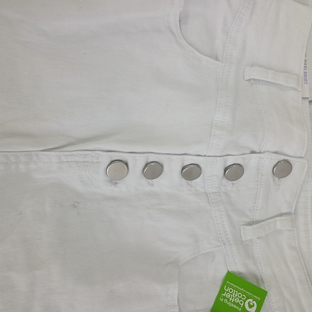 TINSELTOWN Size 1 White Skirt