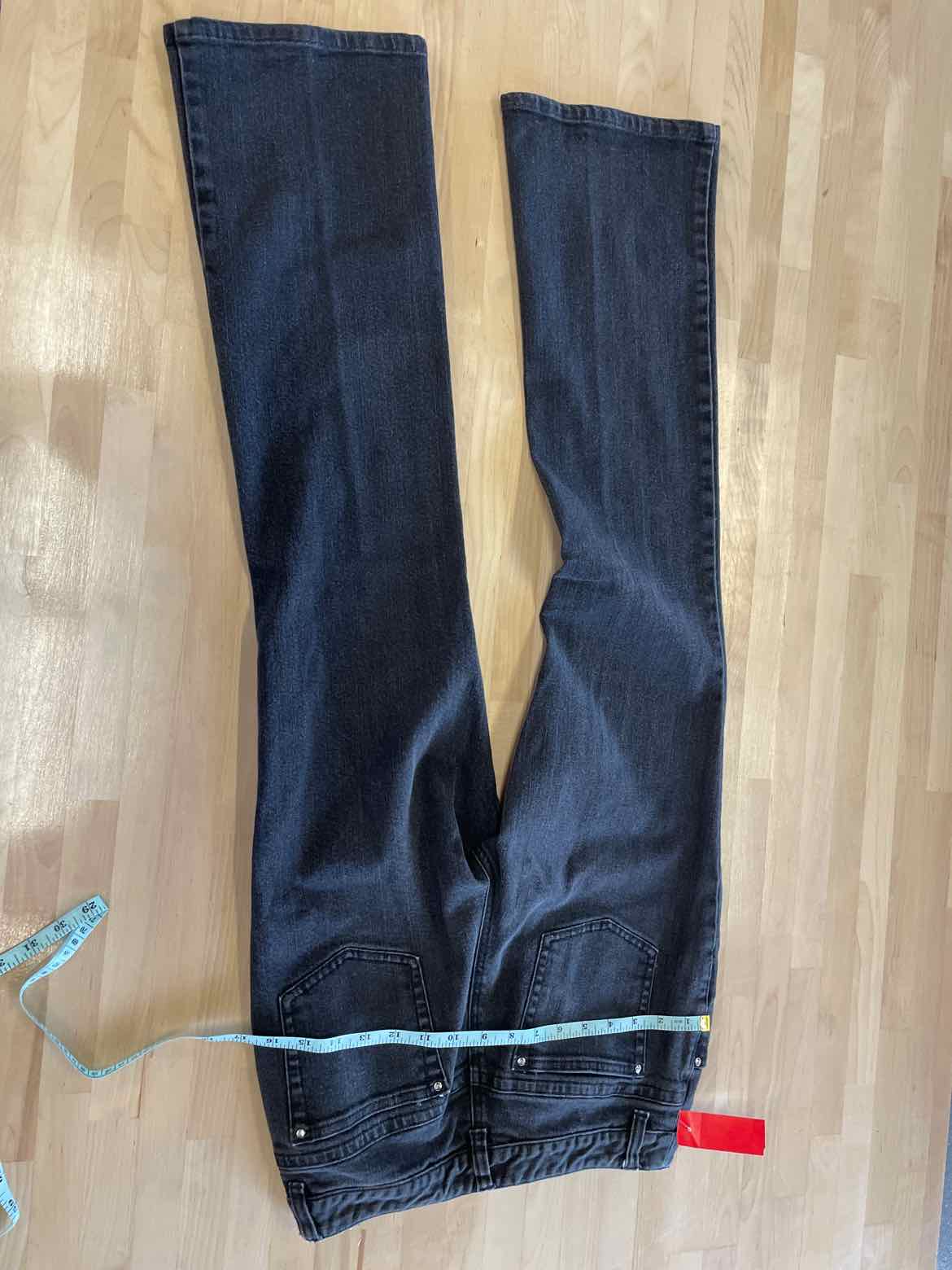 Anne Klein Size 2 Jeans