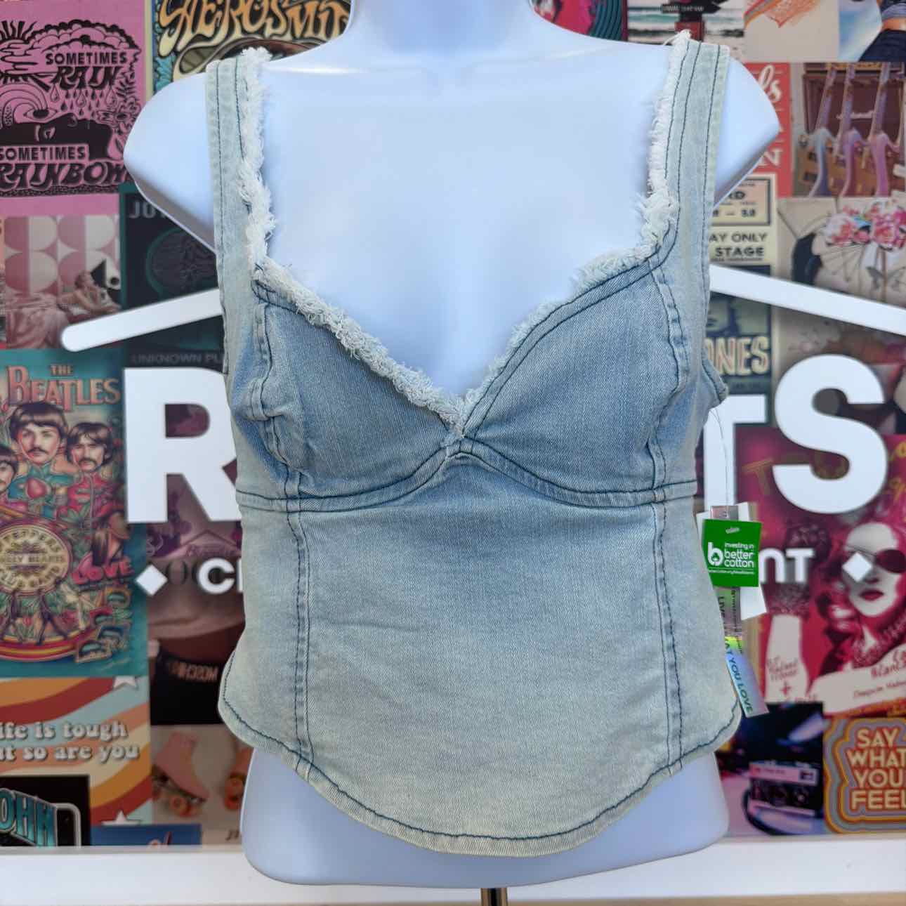 TINSELTOWN Size S Fray-Trimmed Cropped Denim Corset-Style Top - Light Wash