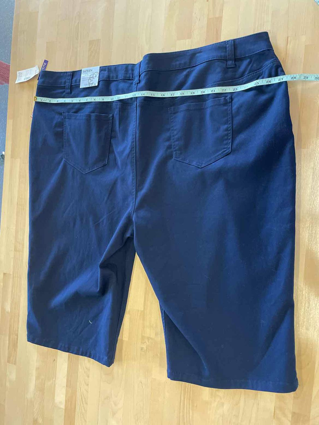 Catherines Size 34W Blue New Capris