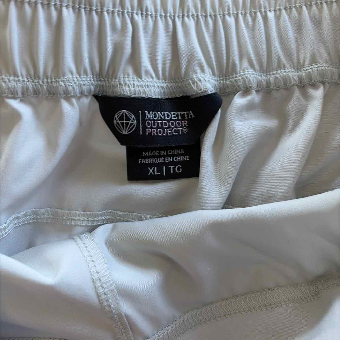 mondetta Size XL Beige Preloved Athletic Shorts