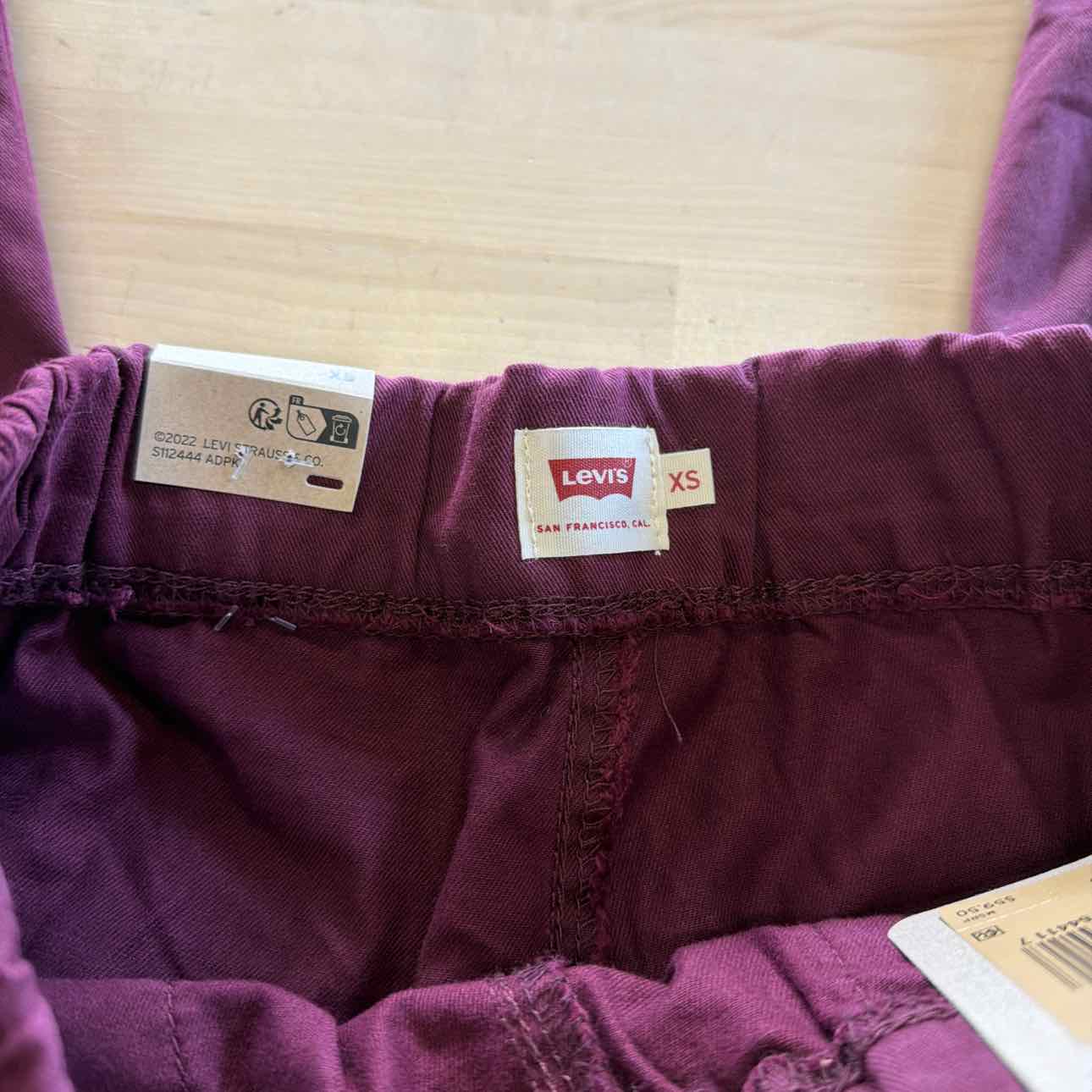 Levi's Women's Mid-Rise Essential Joggers - Merlot