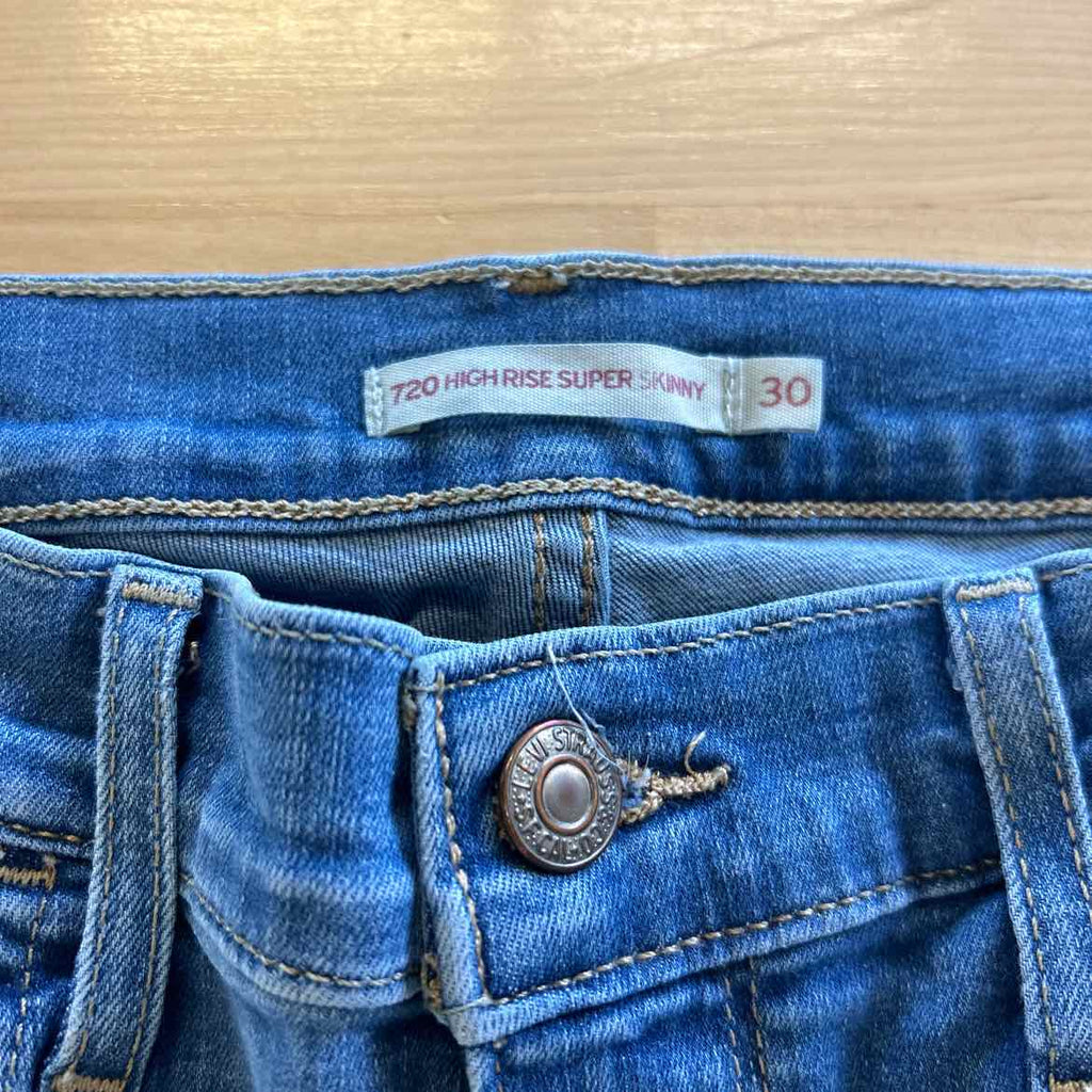 Levi's Size 30 Blue Jeans