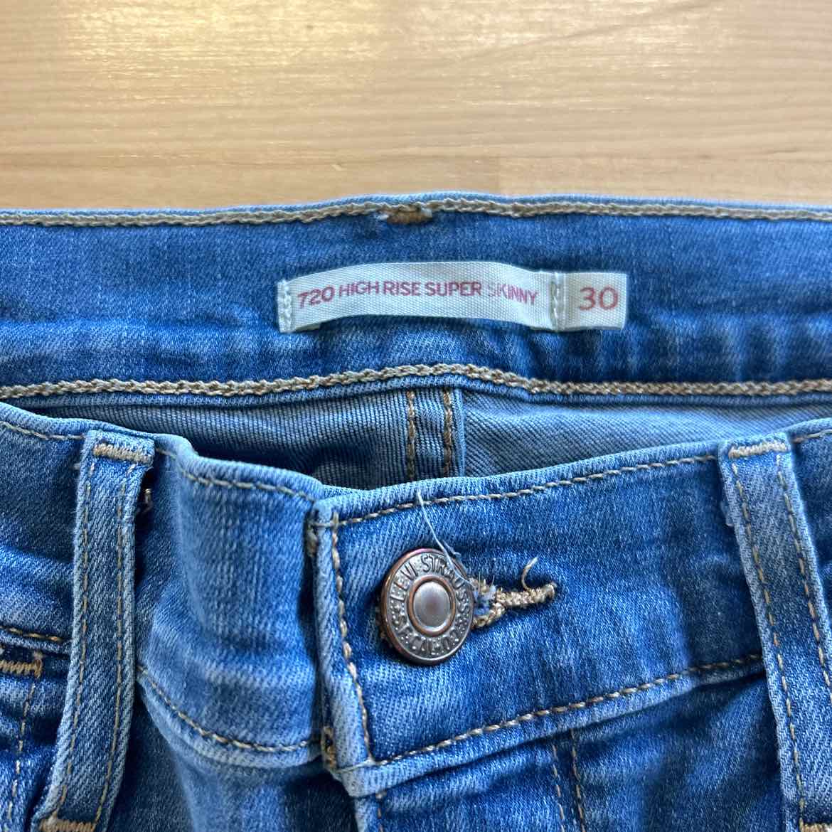 Levi's Size 30 Blue Jeans