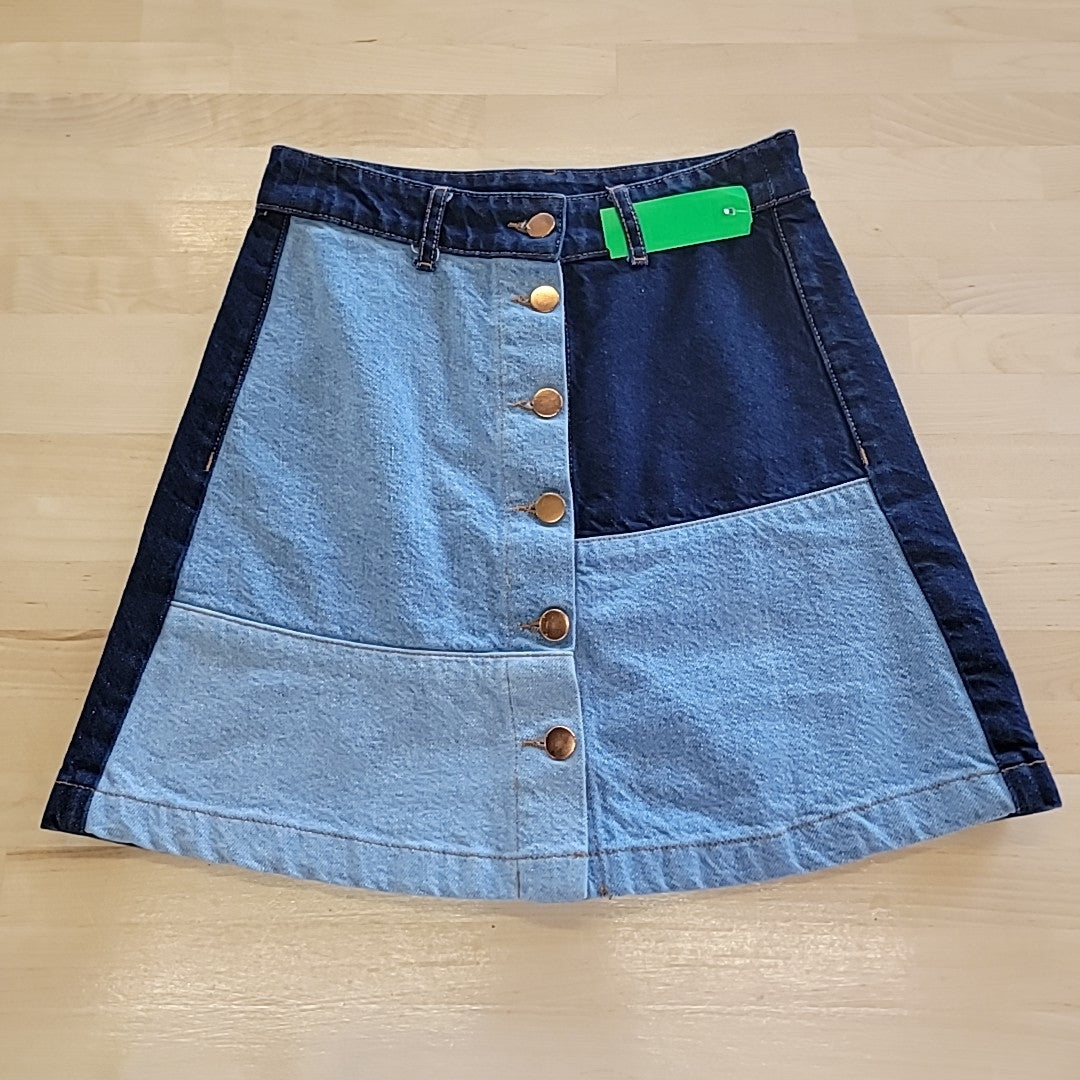 Divided Size 2 Blue Skirt