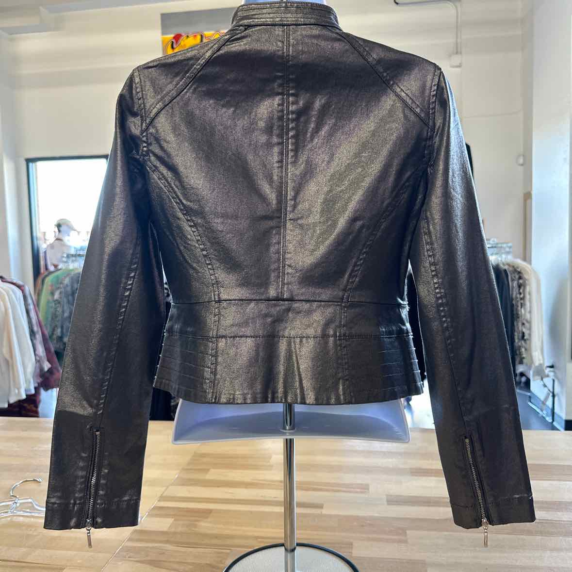 White House Black Market Size 4P Silver Jacket