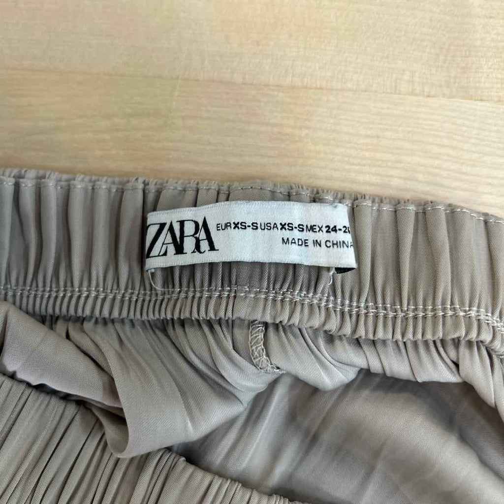 zara Size XS Beige Preloved Skirt