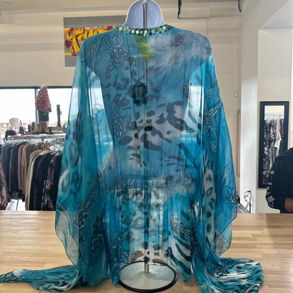 Mesmerize Size M Blue Long Sleeve