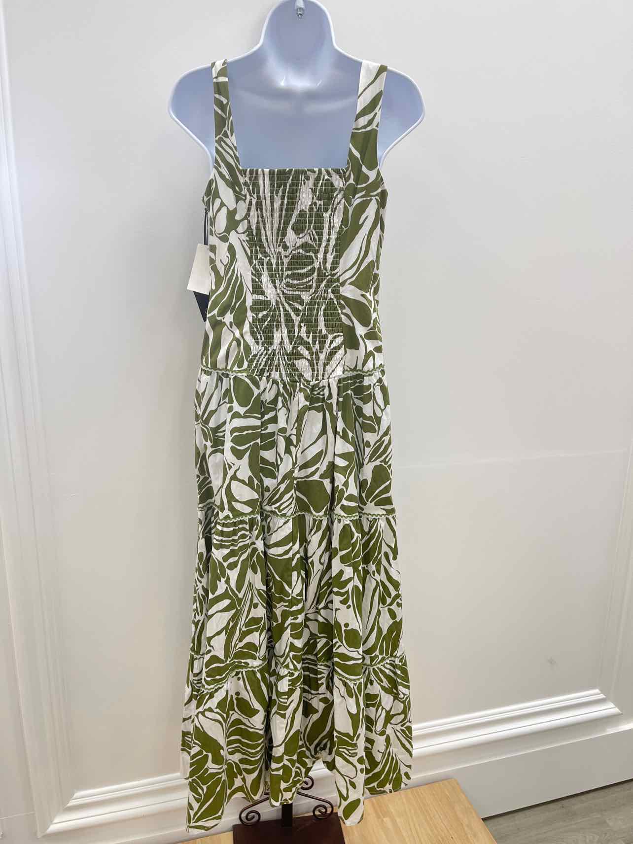 CeCe Size S Green New Dress