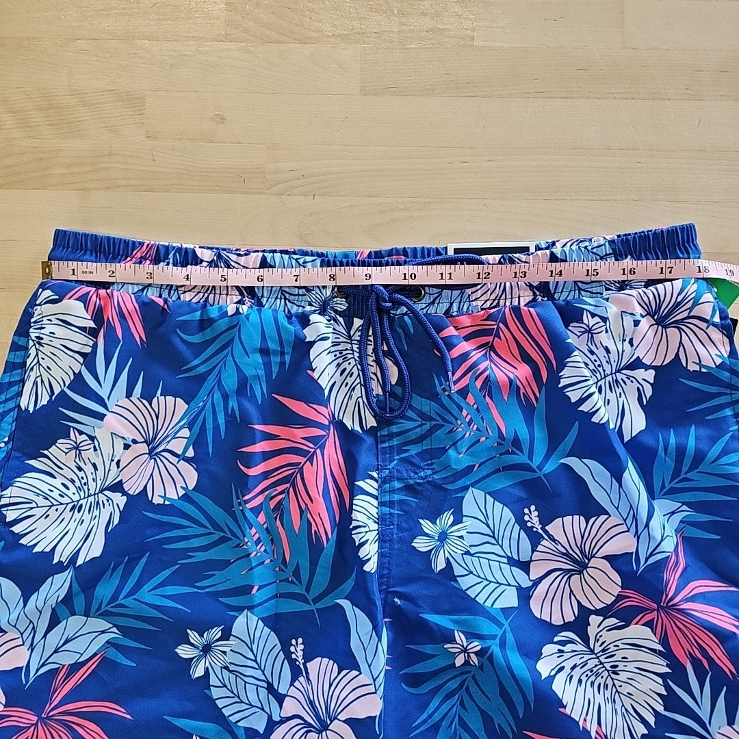 Club Room Men's Hibiscus Floral Print 7" Swim Trunks