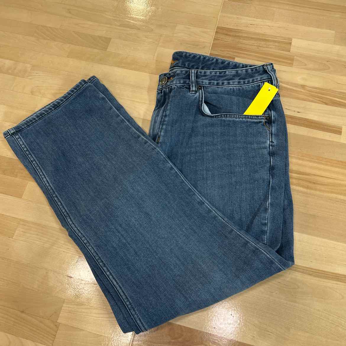 Tommy Bahama Size 38x32 Blue MENS Jeans