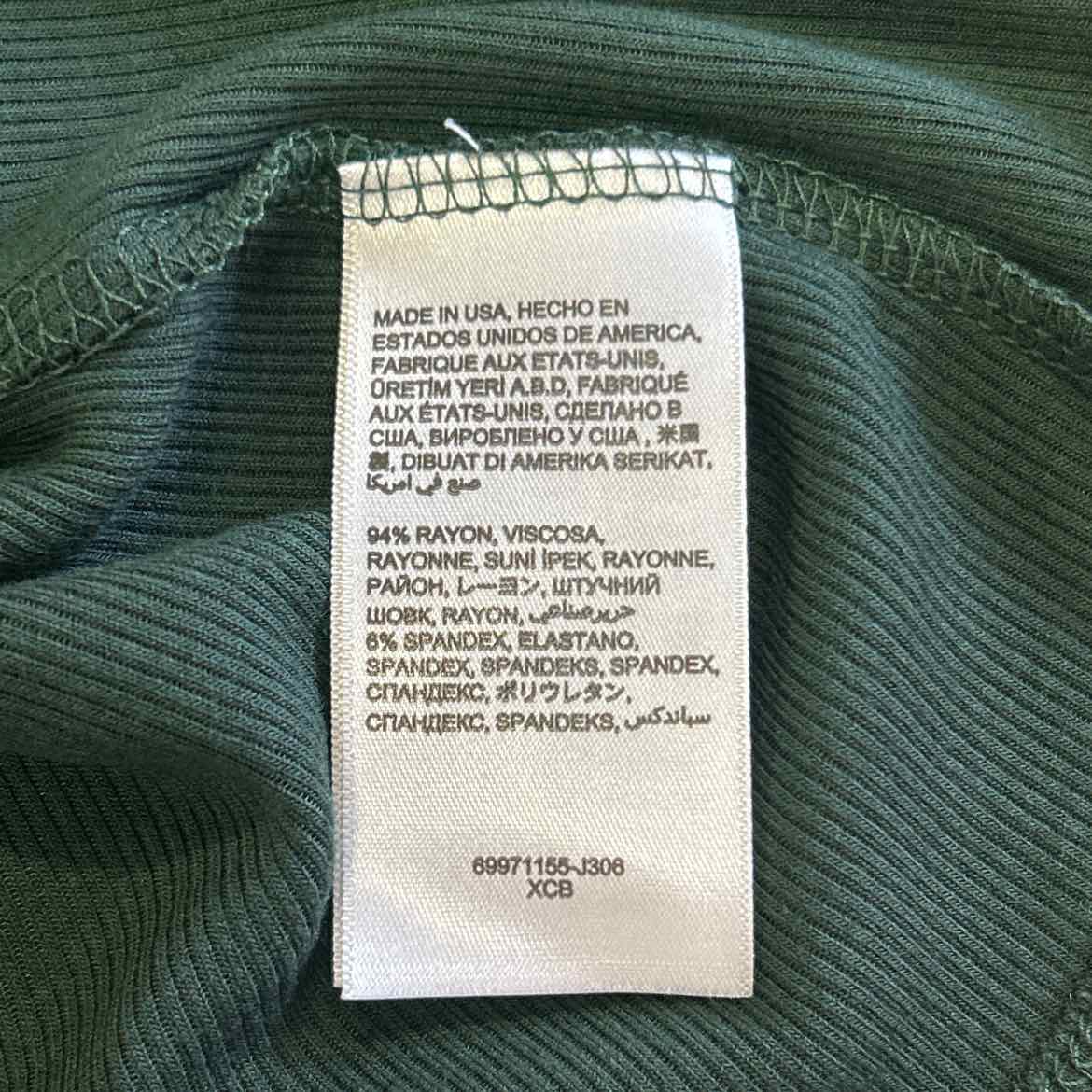 Bebe Size S Green Preloved T-Shirt SS