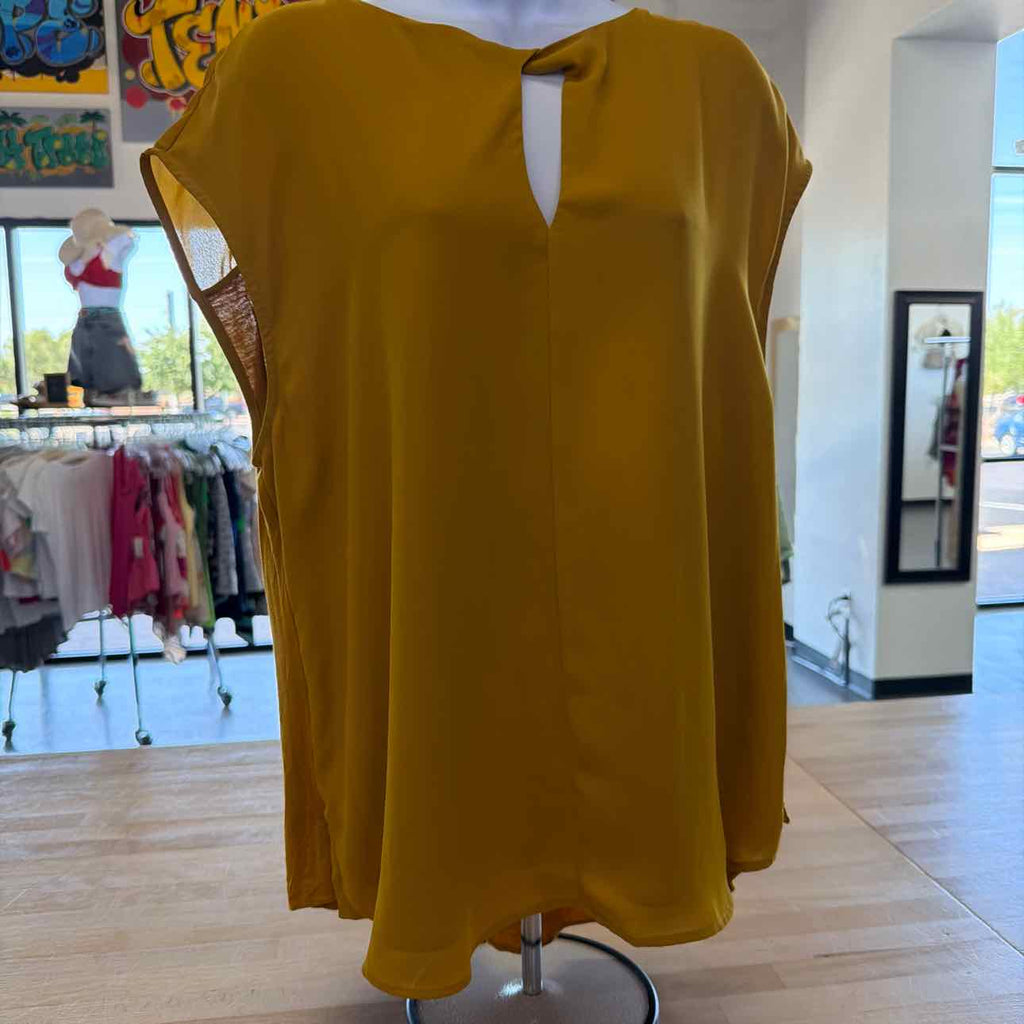 Dr 2 Size XL Yellow Preloved Sleeveless